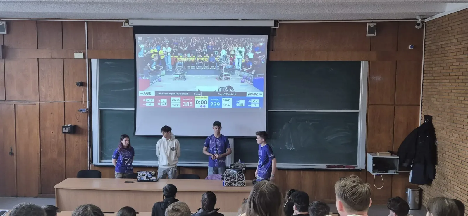 Vizită la Facultatea de Inginerie Mecanică și Mecatronică